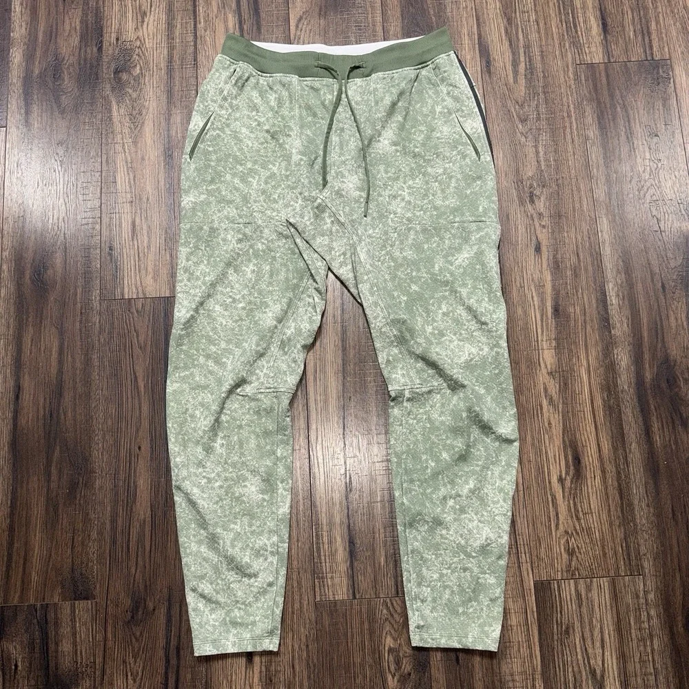Lululemon Textured Tech Pant Denim Wash Print Green Twill Multi Men's Size Large